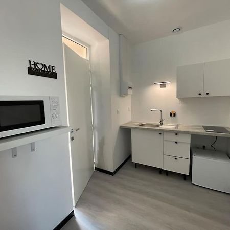 Studio A2 18M2 Cosy 5Minutes Gare Parking Gratuit Rue De La Mure Roanne Eksteriør billede